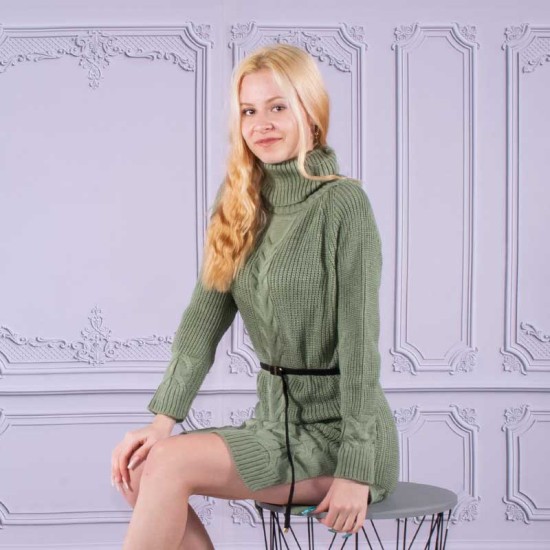 Дамски плетен пуловер тип туника в цвят зелен