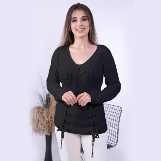 Дамски плетен пуловер с капси в цвят черен
