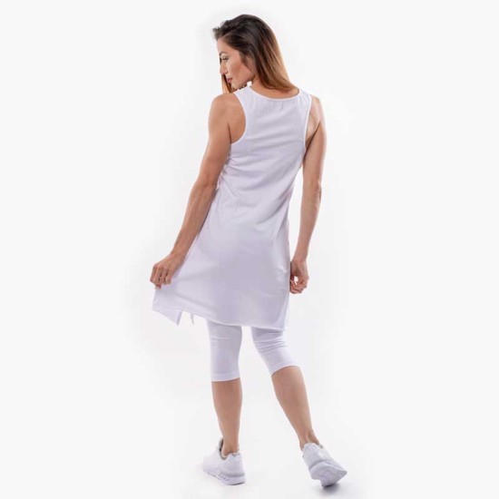 Спортен дамски комплект туника с клин в бял цвят