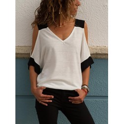 Привлекателна дамска блуза с голо рамо Привлекателна дамска блуза с голо рамо