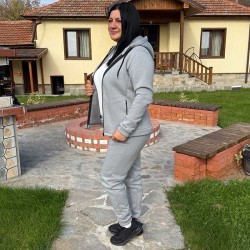 Български зимен спортен екип в сиво Български зимен спортен екип в сиво