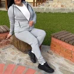 Български зимен спортен екип в сиво Български зимен спортен екип в сиво