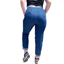 Дамски спортно-елегантен дънков панталон с дължина 7/9 Дамски спортно-елегантен дънков панталон с дължина 7/9