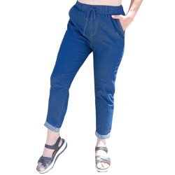 Дамски спортно-елегантен дънков панталон с дължина 7/9 Дамски спортно-елегантен дънков панталон с дължина 7/9