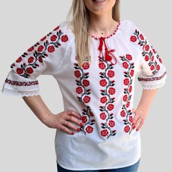 Дамска блуза с бродирана шевица и 3/4 ръкав Дамска блуза с бродирана шевица и 3/4 ръкав
