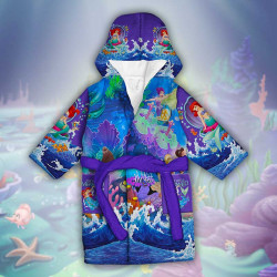 Детски халат за баня с джобове и качулка с анимация 10830 Детски халат за баня с джобове и качулка с анимация 10830