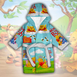 Детски халат за баня с джобове и качулка с анимация 10572 Детски халат за баня с джобове и качулка с анимация 10572