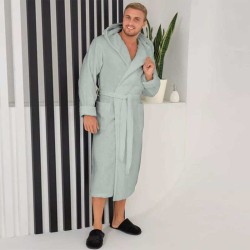 Луксозен мъжки халат за баня с джобове и качулка - Маер цвят Тюркоазен пастел Луксозен мъжки халат за баня с джобове и качулка - Маер цвят Тюркоазен пастел